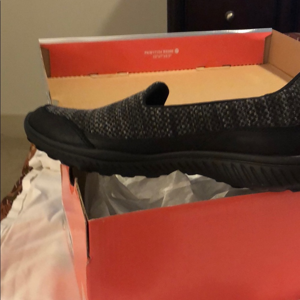 Skechers  air cooled memory foam